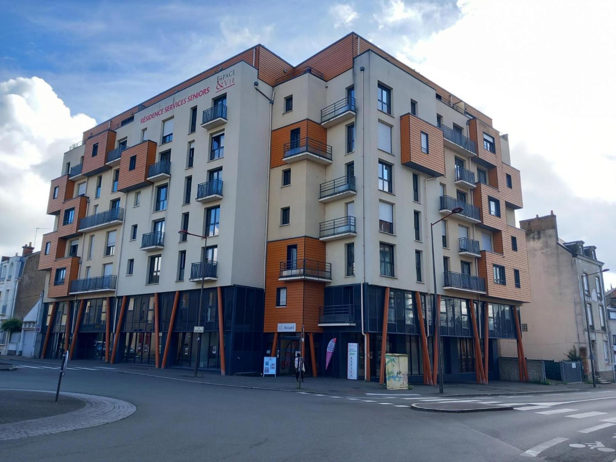 Services Seniors Espace Et Vie